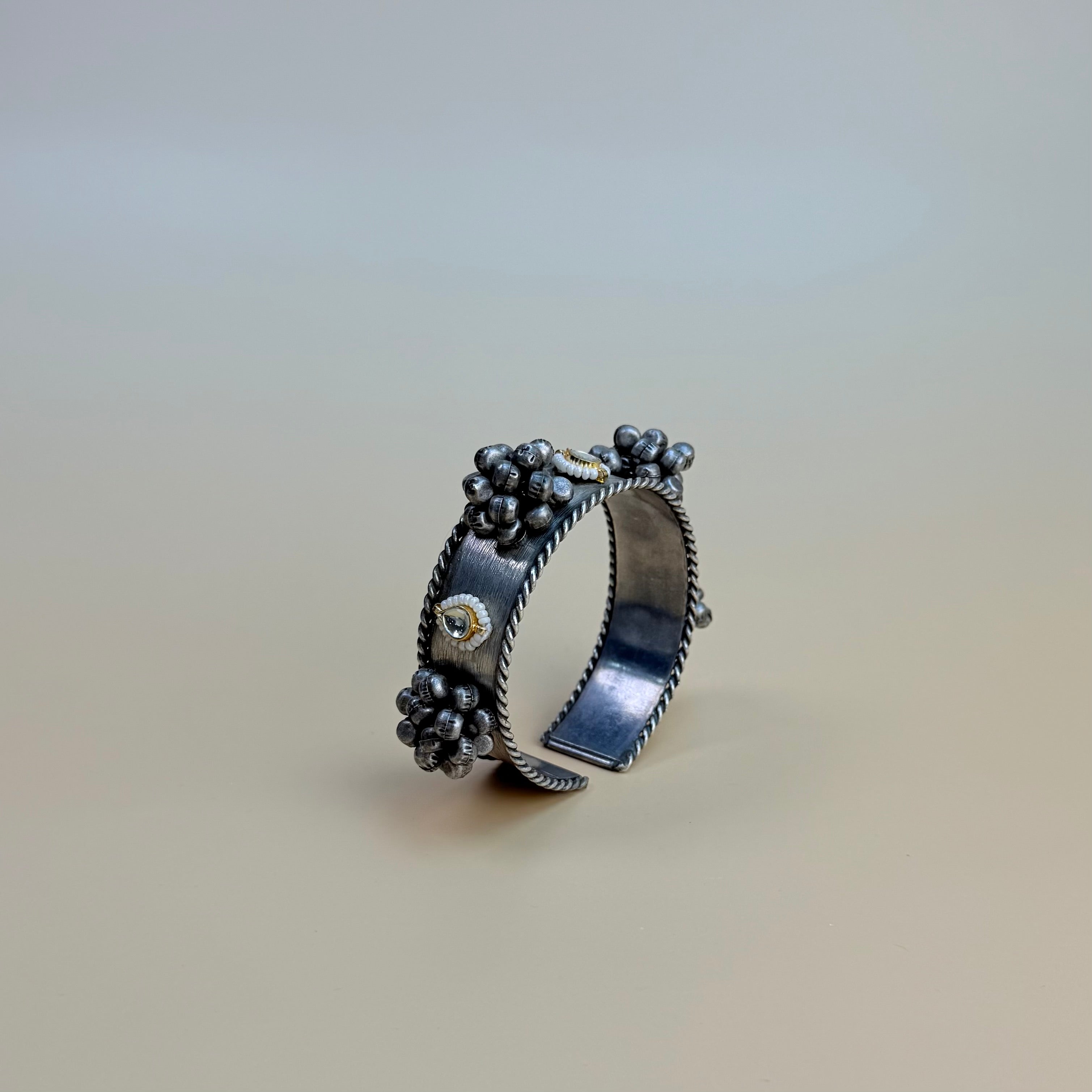 Ghungroo kundan fusion bracelet
