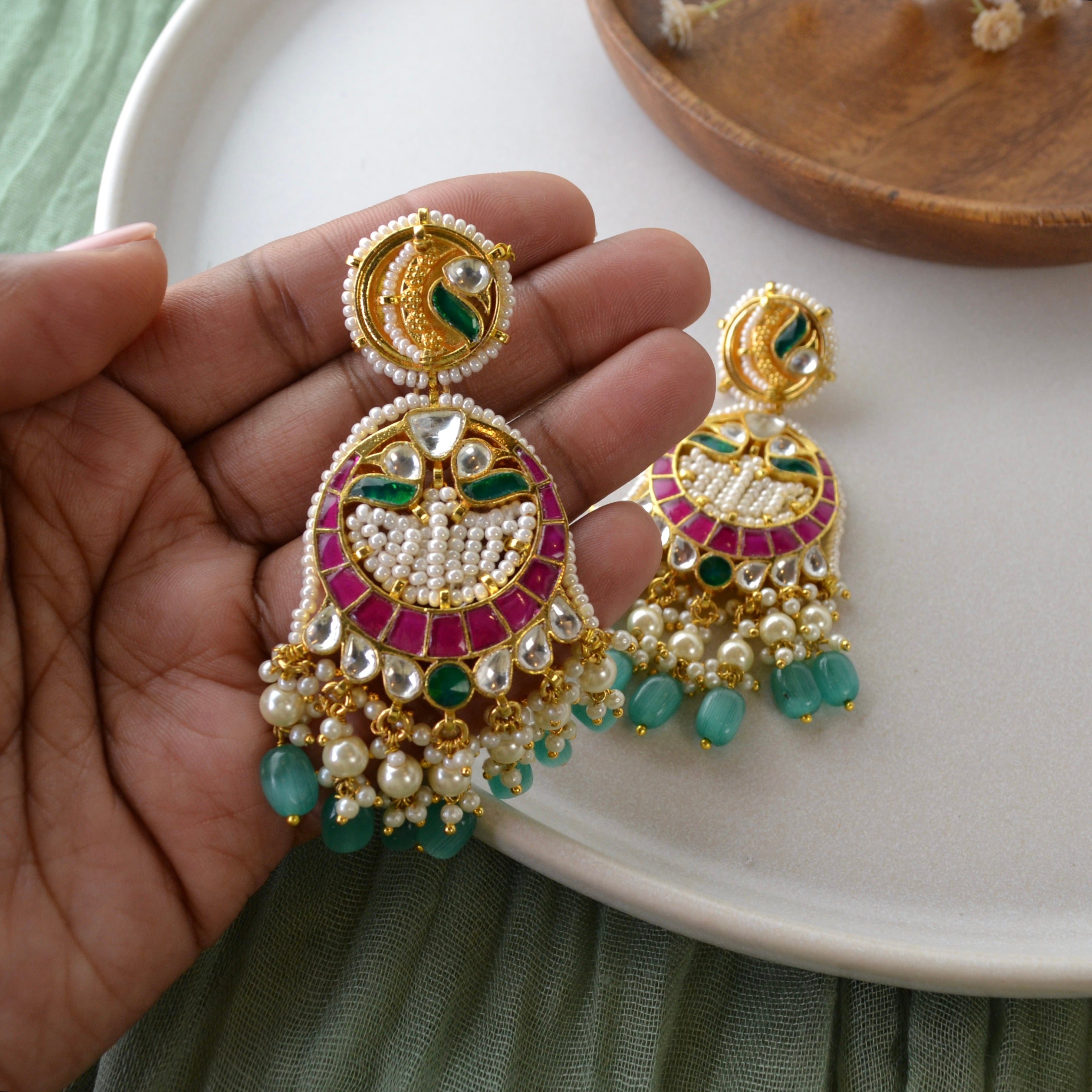 VAKJ007-Kundan Pearl piroyi Chandbali