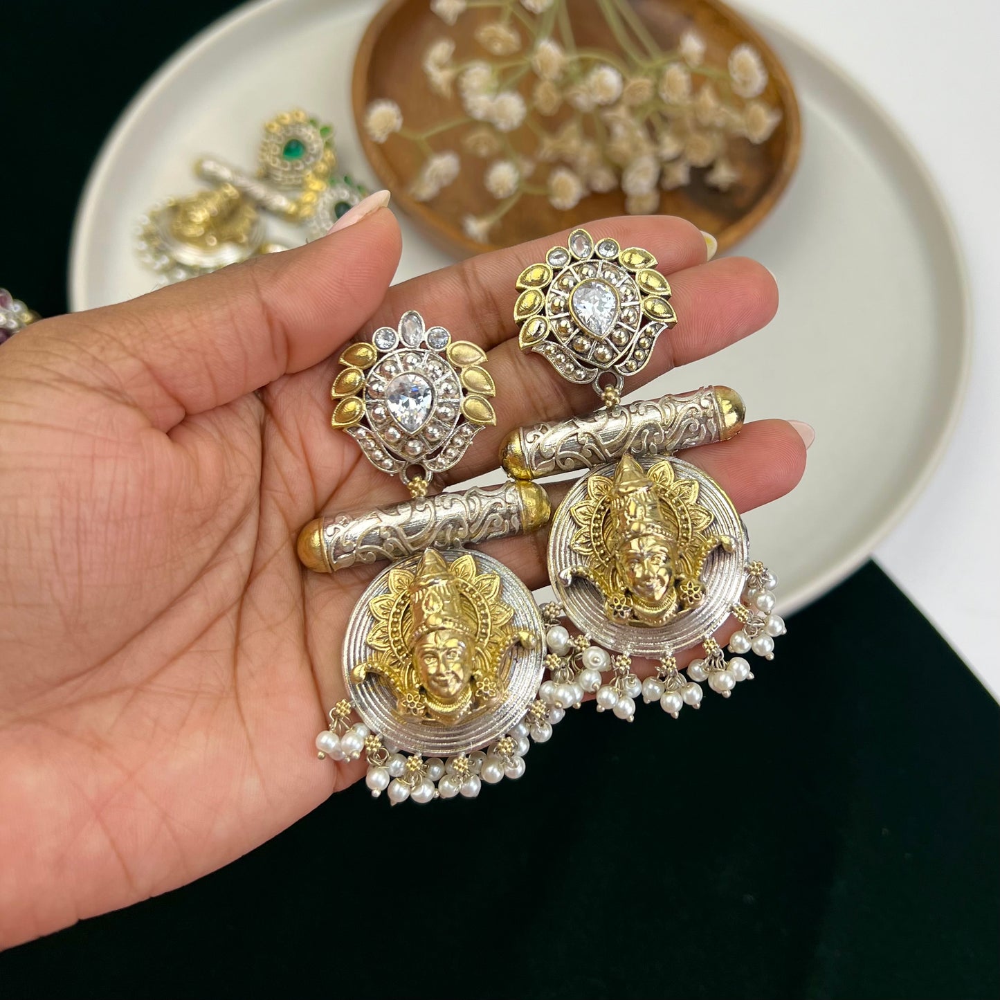 VJ4083-Vishnu Temple Earrings