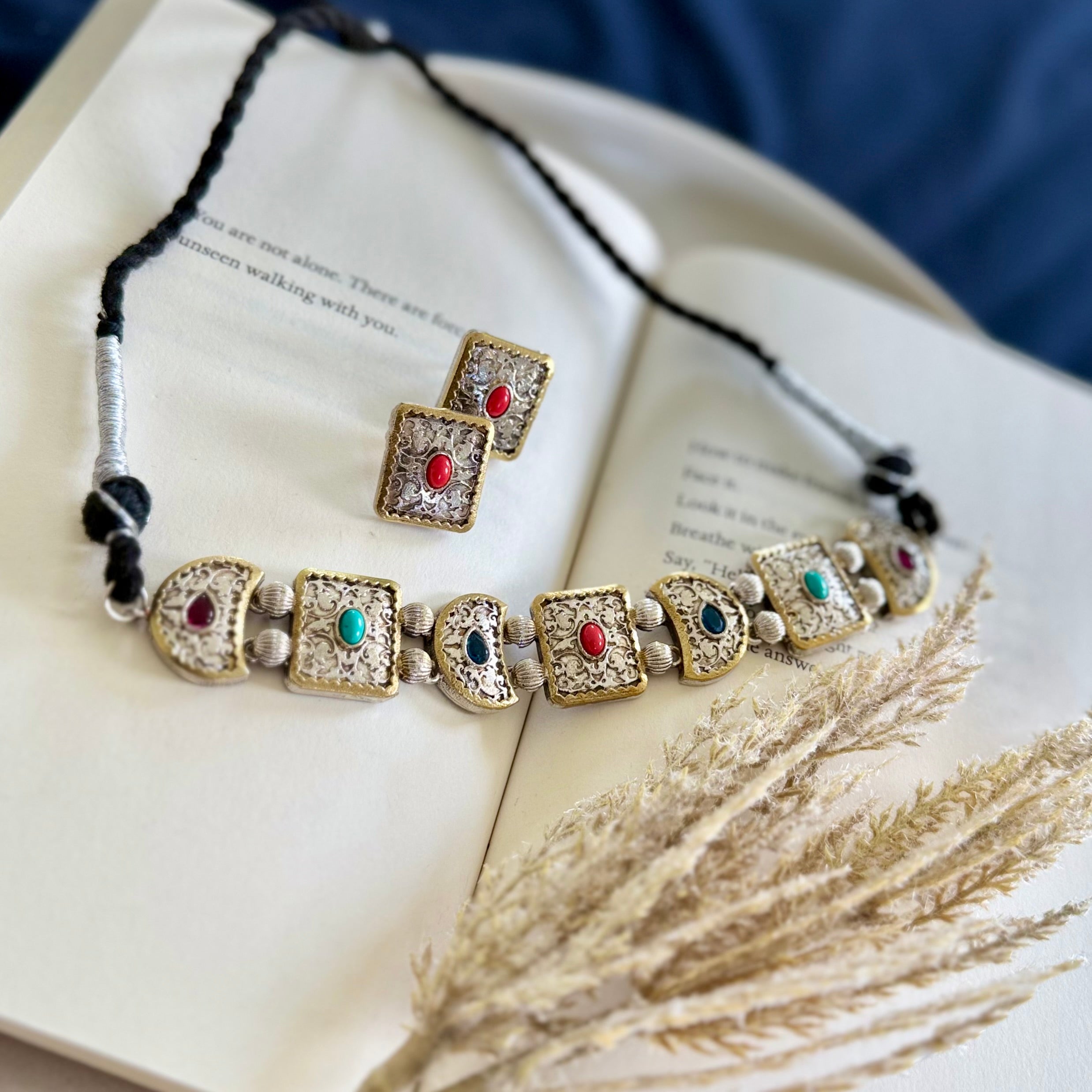 Aayna Necklace Set