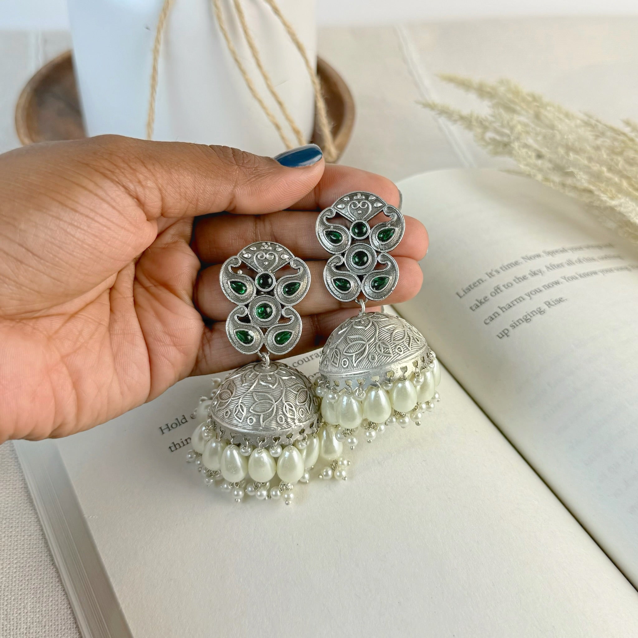 kashi Medium Jhumka