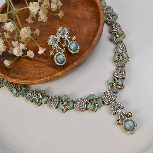 VARJ081-Doublet Mint Green victorian Necklace Set