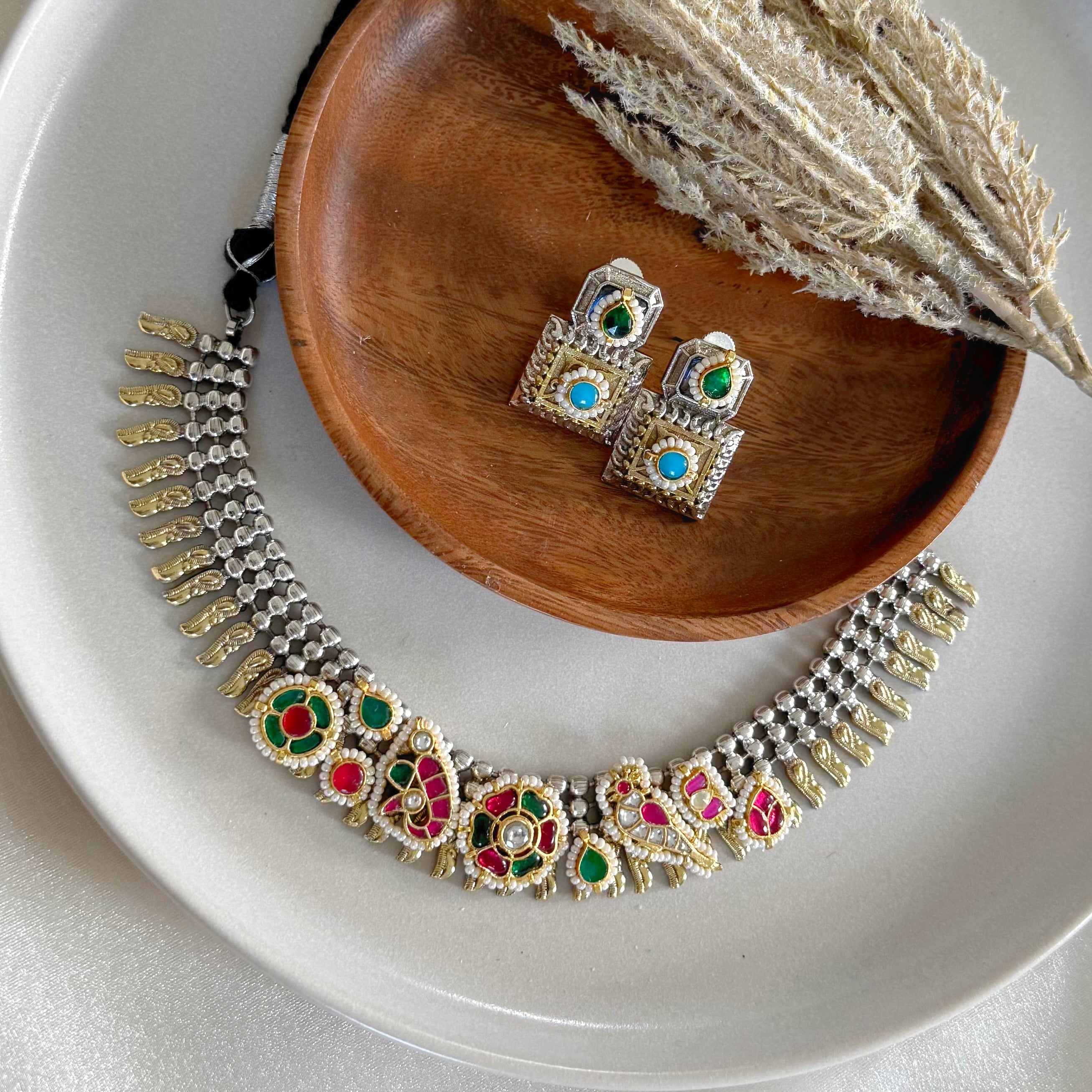 Rizvi Kundan Fusion Necklace Set in Tribal look