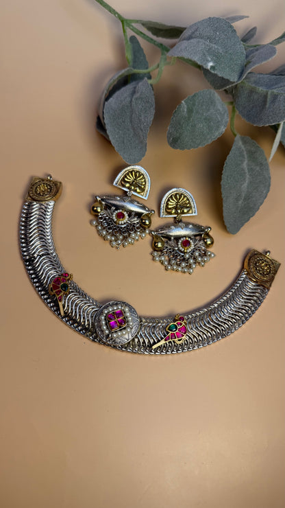 Shree Hansli Necklace Set
