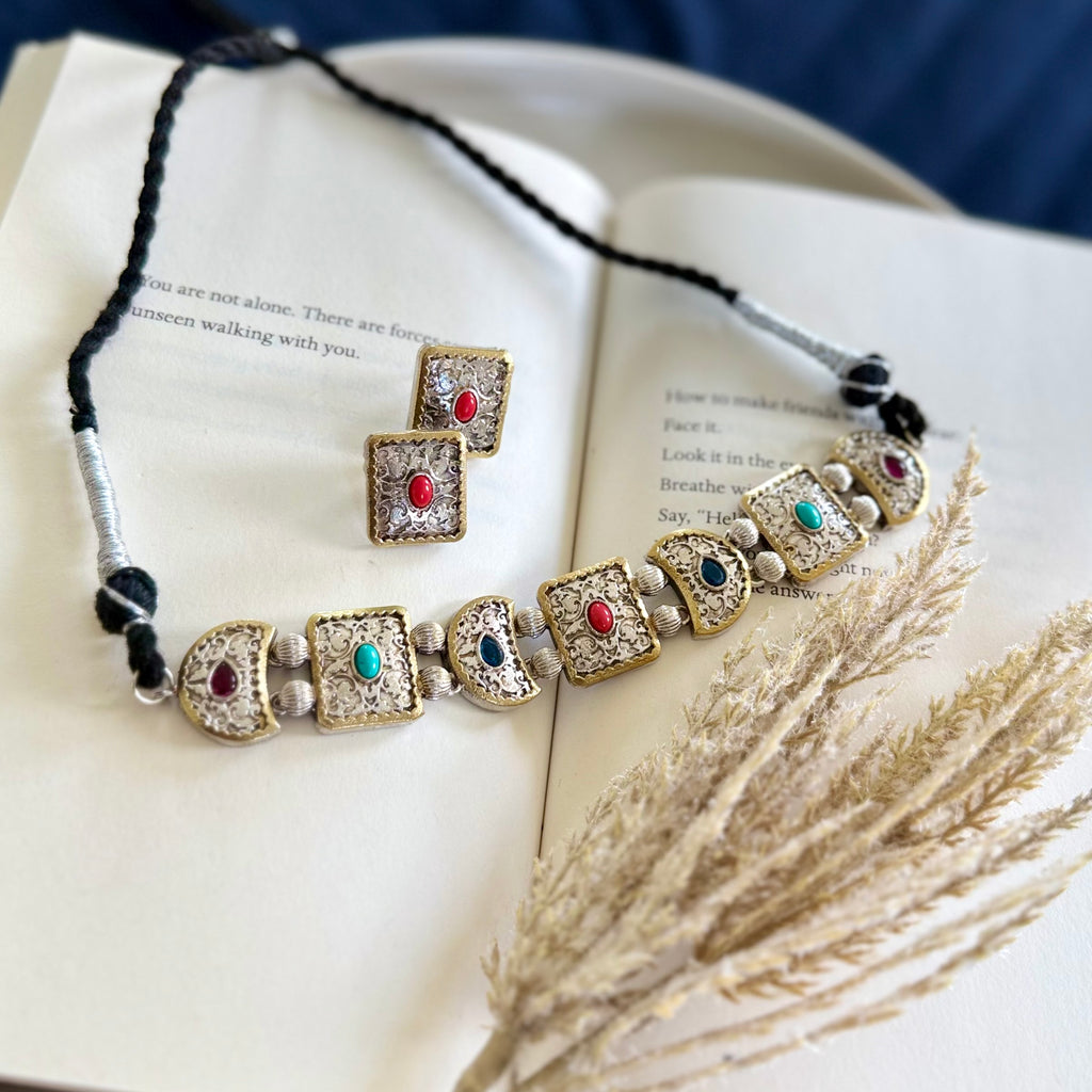 Aayna Necklace Set