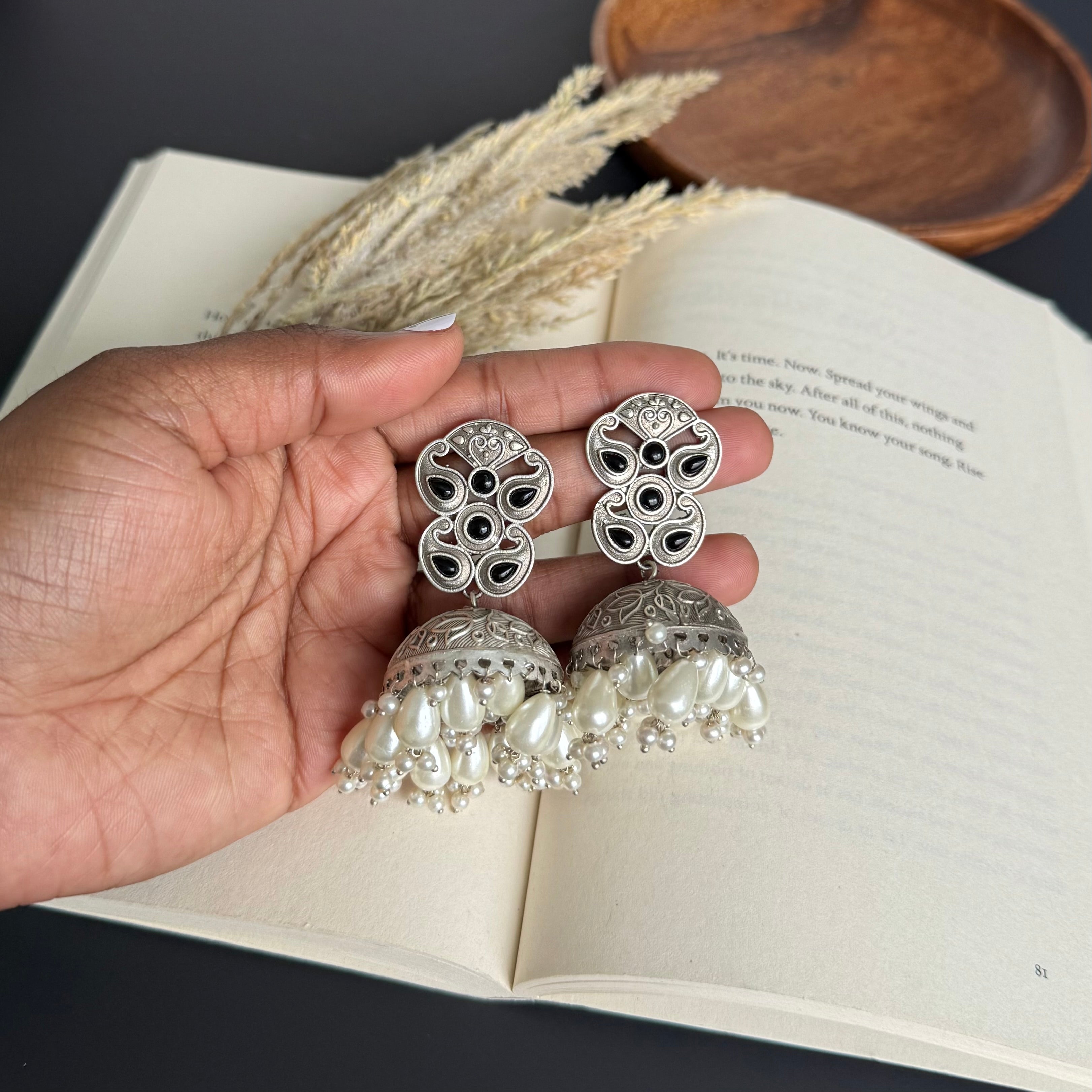 kashi Medium Jhumka