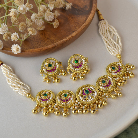 VAKJ013-Kundan and Pearl Necklace Set