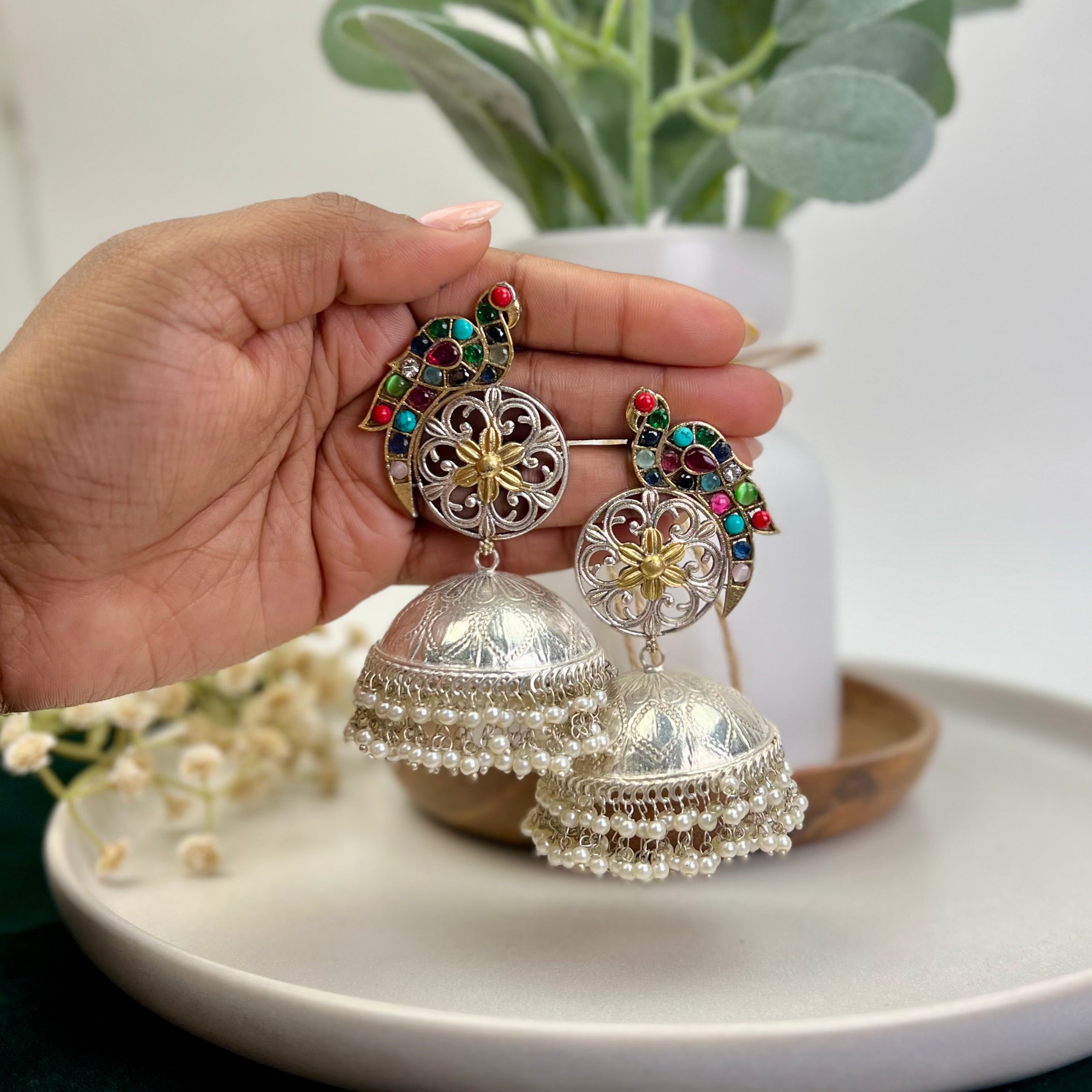 VJ4092-Mor Oversized Brass Jhumka