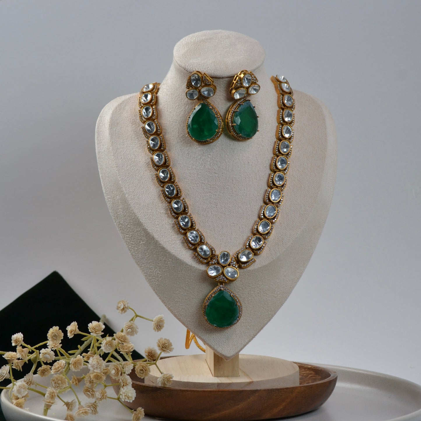 VARJ033-Kundan Polki Emerald Necklace set with Semi precious stone