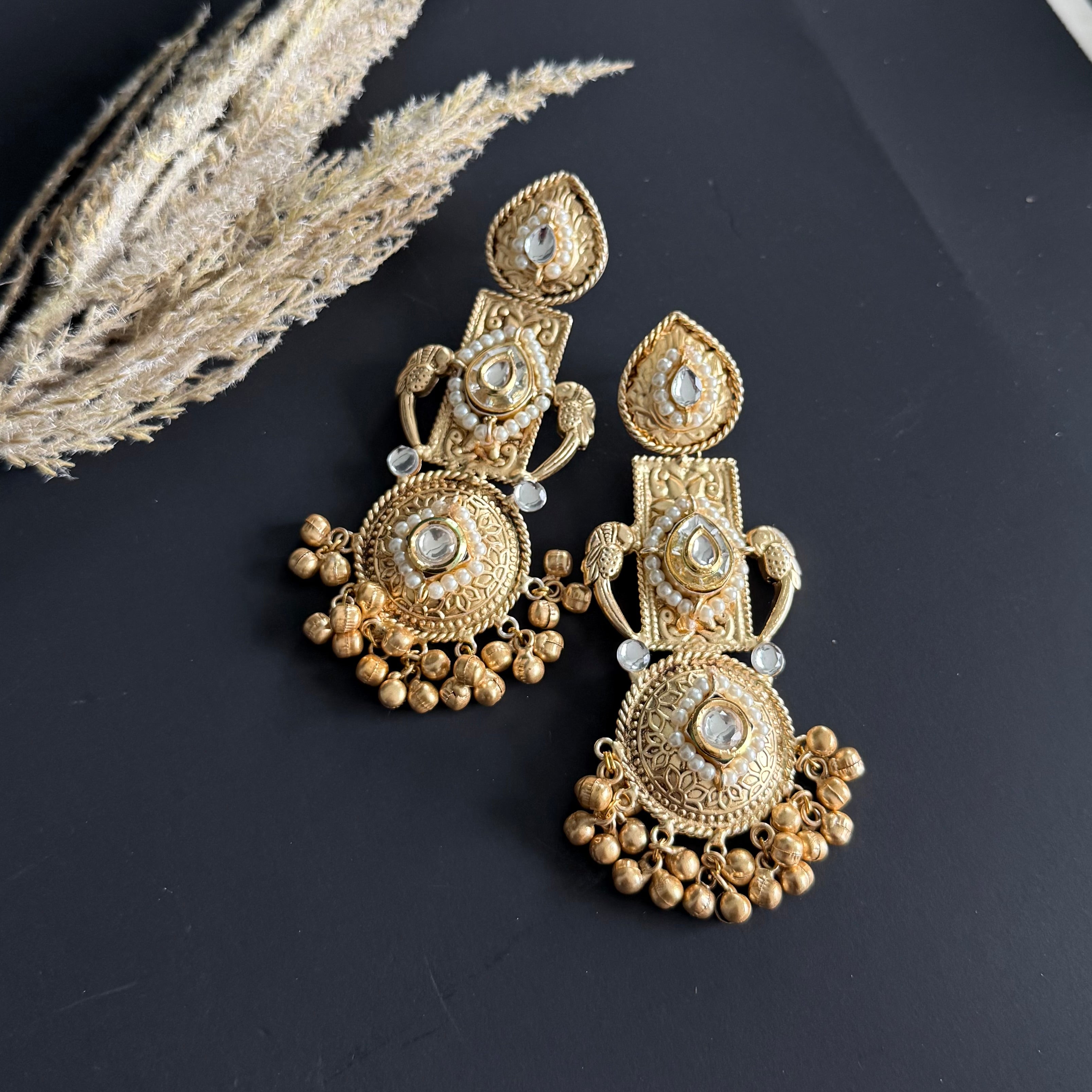 Ishana Kundan Fusion Chandbaali
