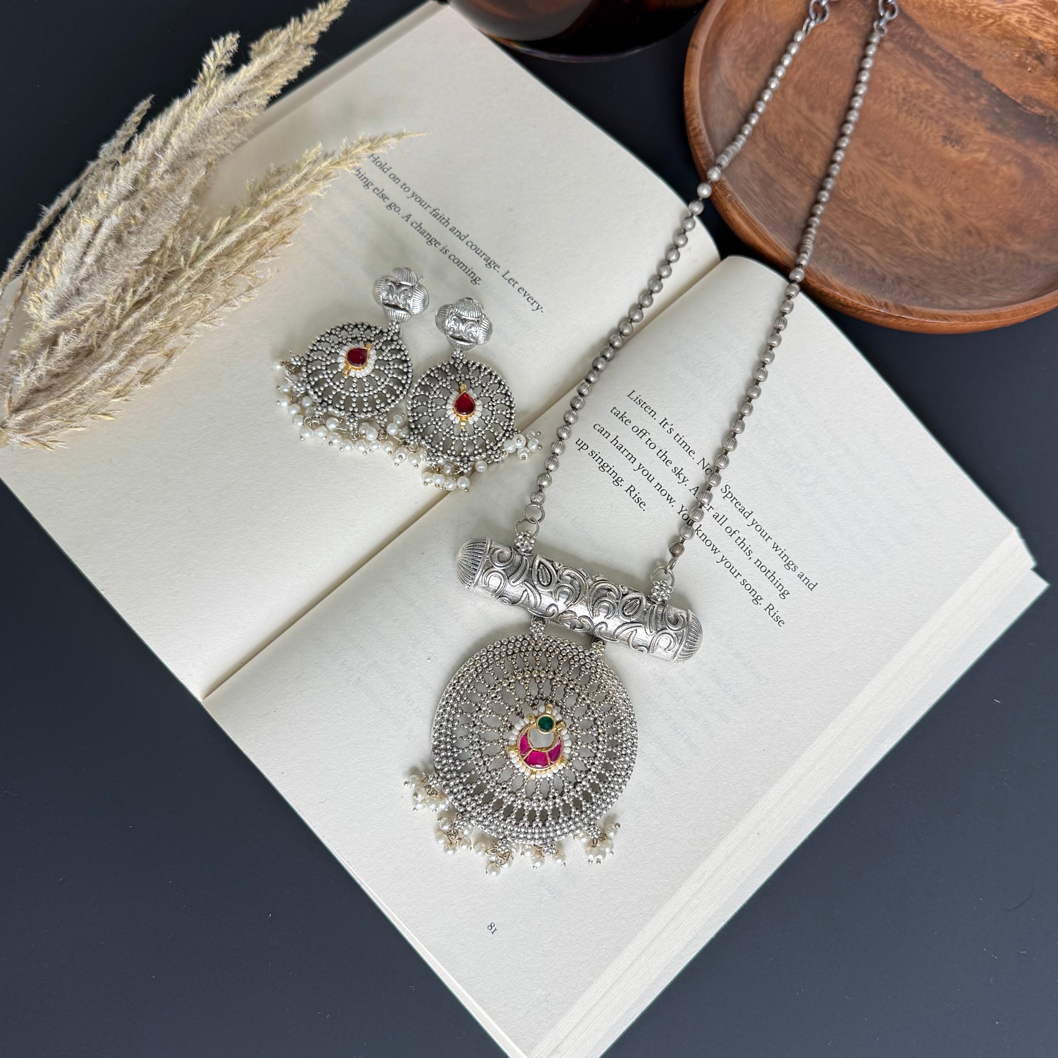 Ashna Silver Lookalike Necklace Set