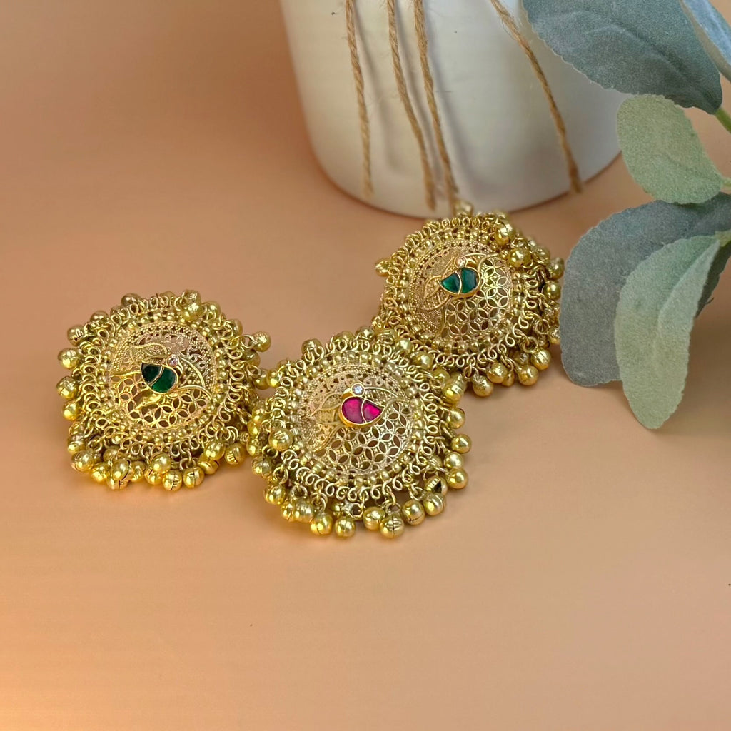 Gold tone ring