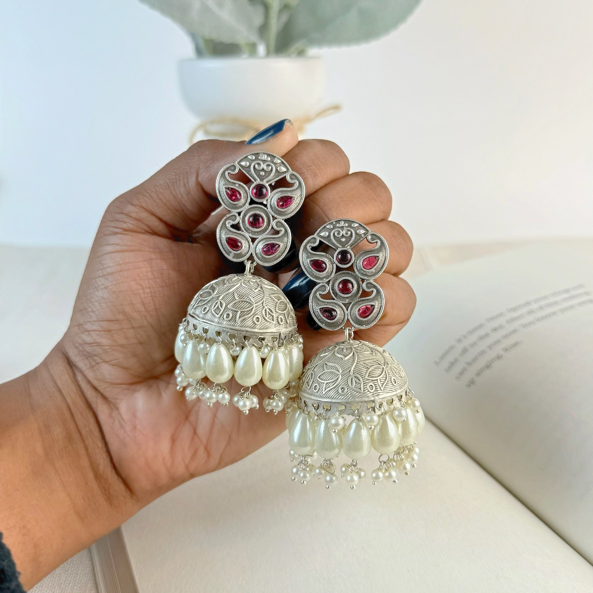 kashi Medium Jhumka
