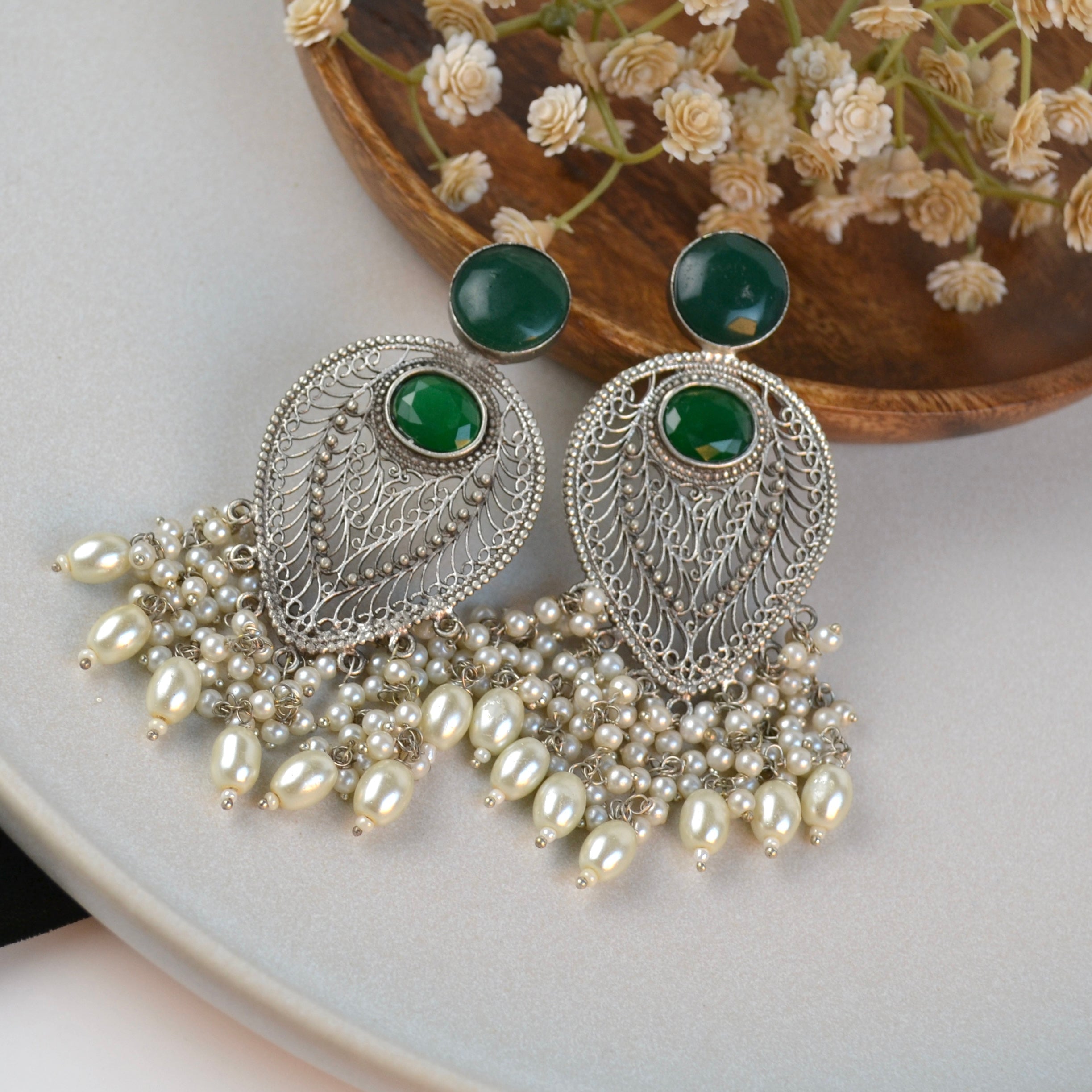 VJ4013-Stud Leaf Earring