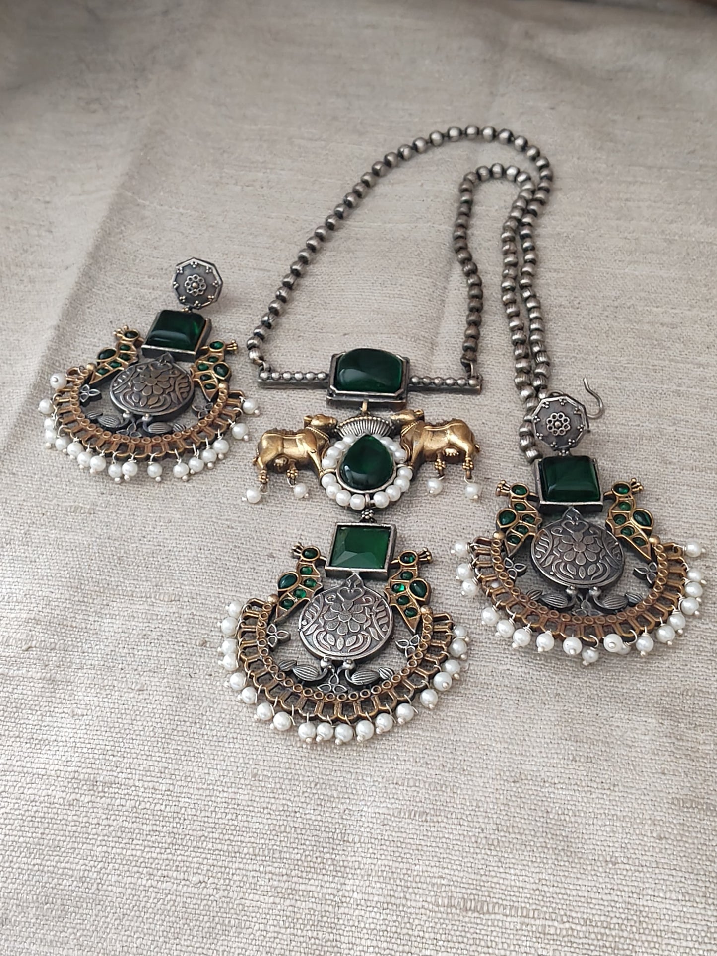 Kaya Necklace Set