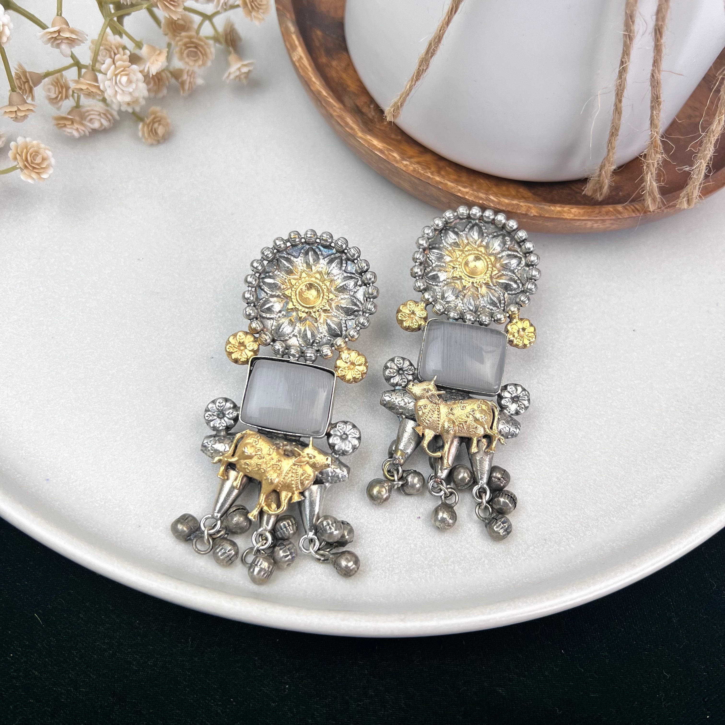VJ4047-Tribal Nandi Ghunghroo Earring
