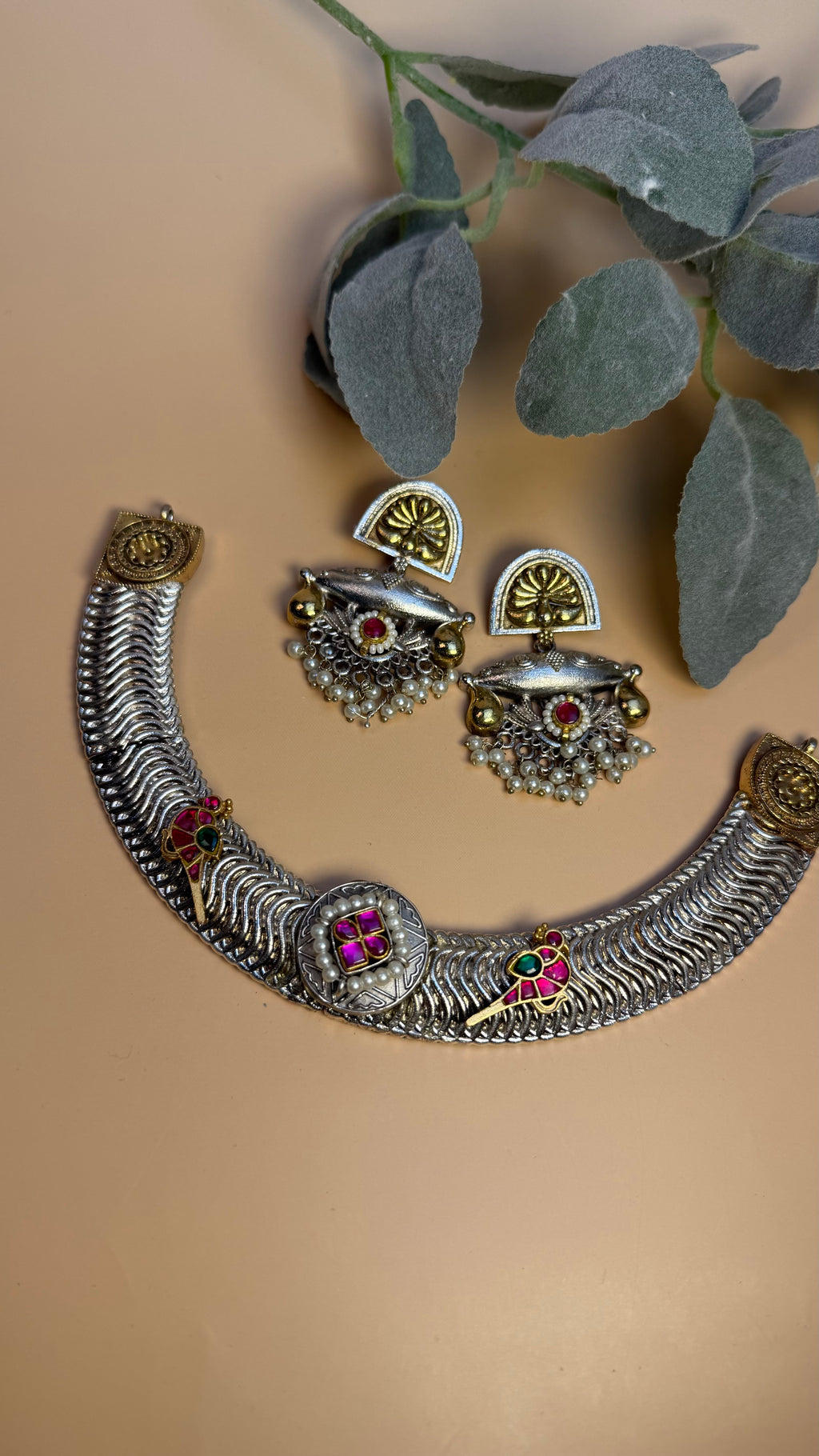 Shree Hansli Necklace Set