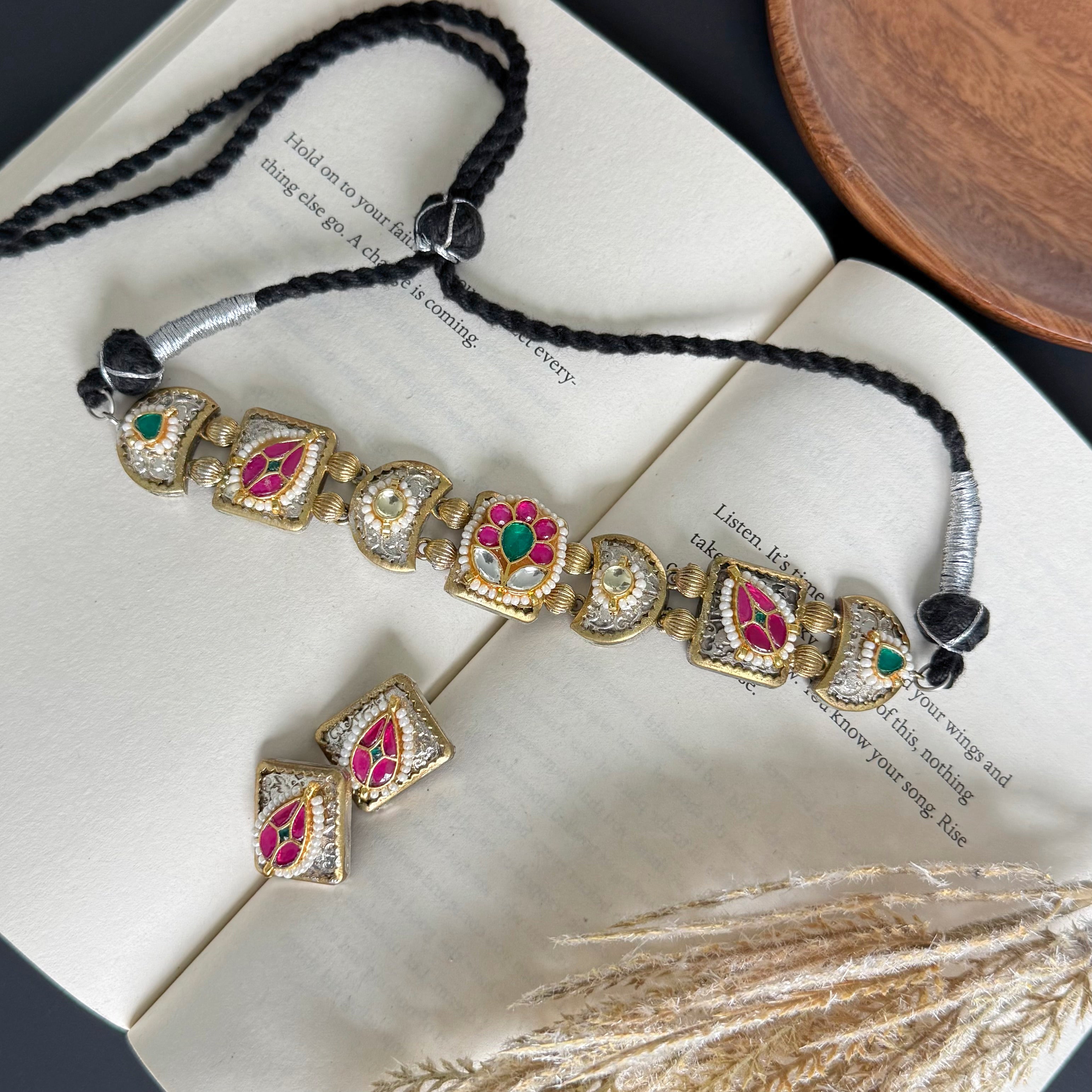 Kashish Kundan Fusion Necklace and Stud Set(restocked)